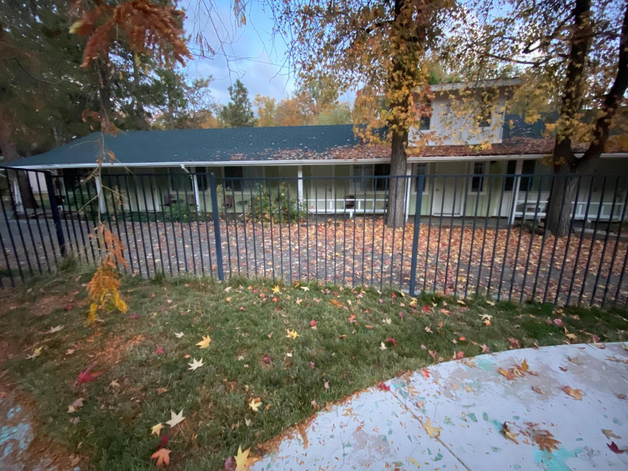 Seven Circles Lodge&Retreat Badger Exterior foto